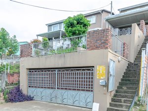 3 Bed House in Newlands East