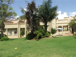 6 Bed House in Ruimsig