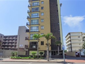 2 Bed Apartment in Amanzimtoti