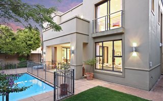 4 Bedroom House in Melrose Estate