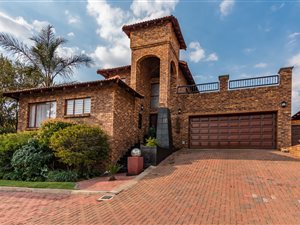 3 Bed Cluster in Winchester Hills