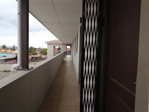 Studio Apartment in Grassy Park