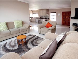 2 Bedroom House in Kamma Park