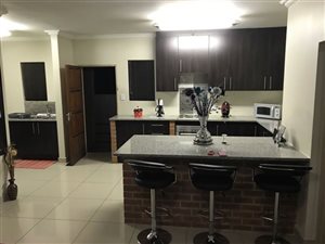 3 Bedroom House in Kosmosdal