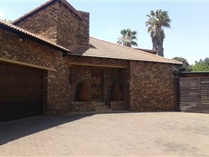 3 Bed House in Vanderbijlpark SE3
