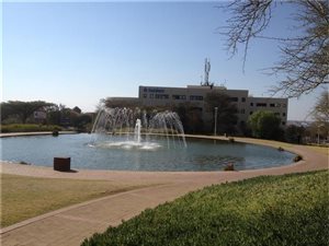 390 m² Office Space in Carlswald Estate