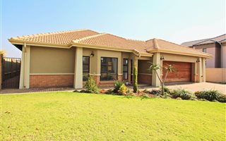 4 Bedroom House in The Meadows at Hazeldean