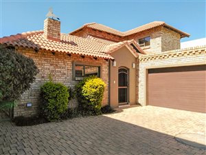 3 Bed House in Mooivallei Park
