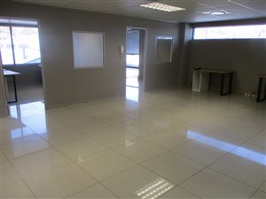 148 m² Commercial space in Willowbrook
