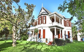 4 Bedroom House in Rosebank