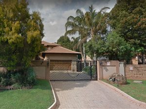 5 Bed House in Meyersdal