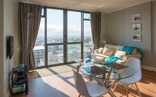 1 Bedroom Apartment in Zonnebloem