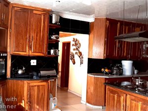4 Bed House in Ritchie