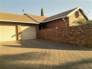 3 Bed Townhouse in Amberfield