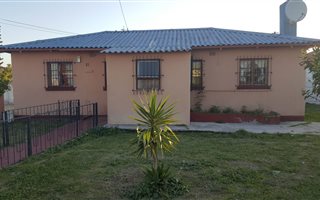3 Bedroom House in Bishop Lavis