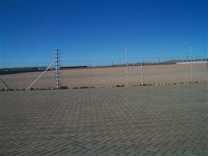 4 ha Land available in Laboria