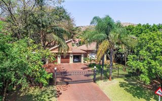 5 Bedroom House in Ninapark