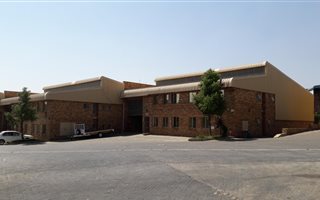 437 m² Industrial space in Noordwyk