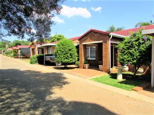 2 Bed Simplex in Die Hoewes