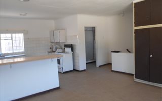 0.5 Bedroom Flat in Vanderbijlpark CW5