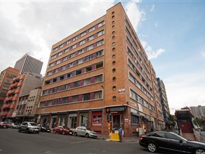 1 Bed Apartment in Hillbrow