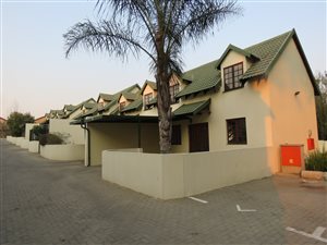 3 Bed House in Halfway House