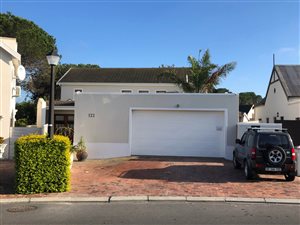 3 Bed House in Zevenzicht