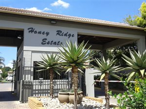 3 Bed House in Honeydew Ridge