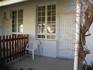 1 Bed Apartment in Somerset East