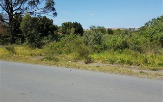 4047 m² Land available in Amalinda