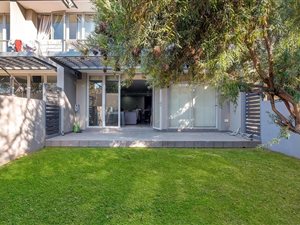 3 Bed Apartment in Craighall Park