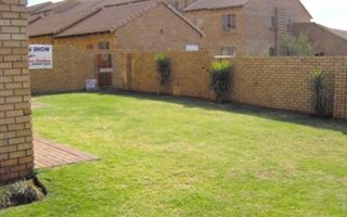 2 Bedroom Simplex in Eco Park