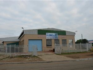 1020 m² Industrial space in Rustenburg North