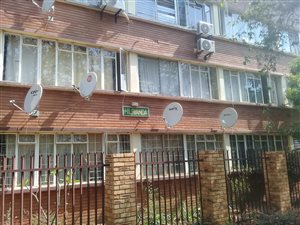 2.5 Bed Apartment in Arcadia