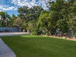 3 Bed Apartment in Strand North