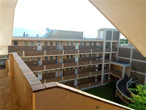 2 Bed Apartment in Empangeni Central