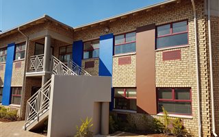 168 m² Commercial space in Moreleta Park