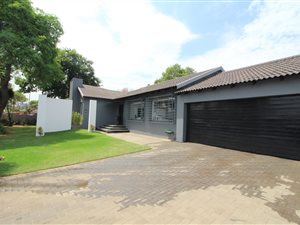 4 Bed House in Garsfontein