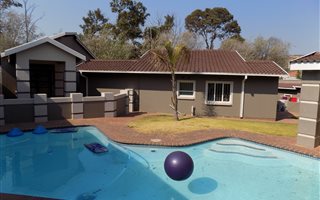3 Bedroom House in Mondeor