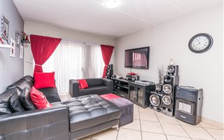 2 Bedroom Apartment in Louwlardia