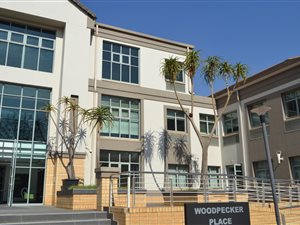 1369 m² Office Space in Hillcrest