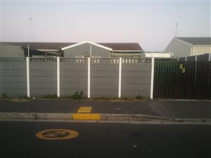 3 Bed House in Retreat