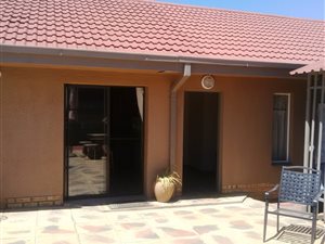 2 Bedroom Townhouse in Vereeniging
