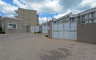 1 Bedroom Apartment in Buccleuch