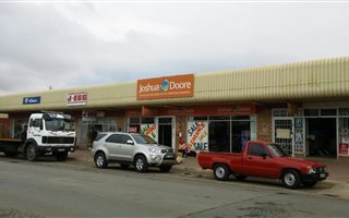 300 m² Retail Space in Kokstad