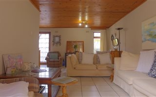 2 Bedroom Duplex in Goodwood