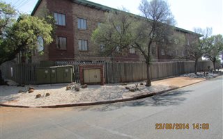 2 Bedroom Apartment in Kwaggasrand