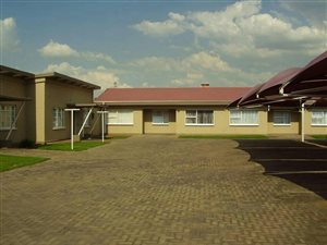 1 Bed Apartment in Vanderbijlpark Central