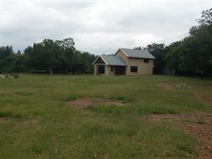 25 ha Farm in Skeerpoort