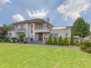 5 Bed House in Bramley